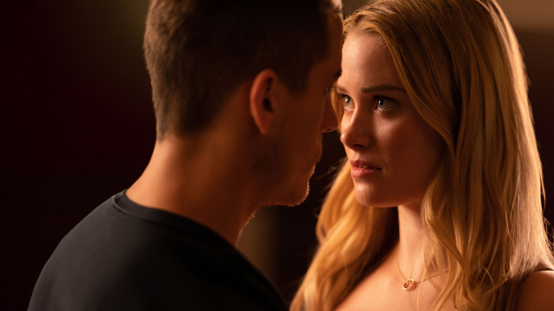  The Vampire Diaries Season 5, Episode 10 promotional image featuring main characters in a dramatic scene.