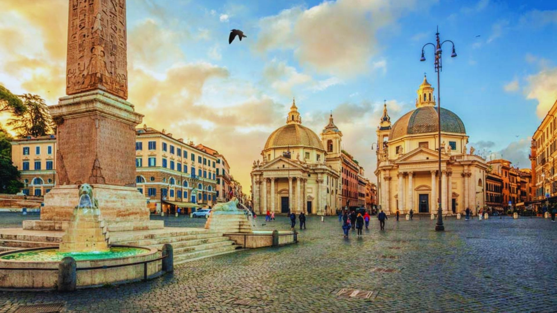 The picturesque Piazza del Campo in Rome, Italy, known for its medieval buildings and bustling social scene.