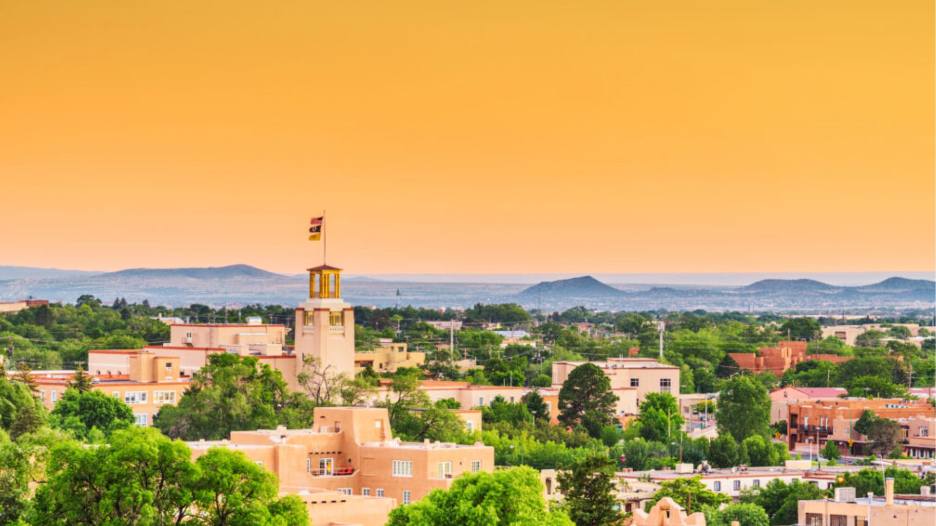 “ Santa Fe, New Mexico ” is one of the Best Snowbird Locations