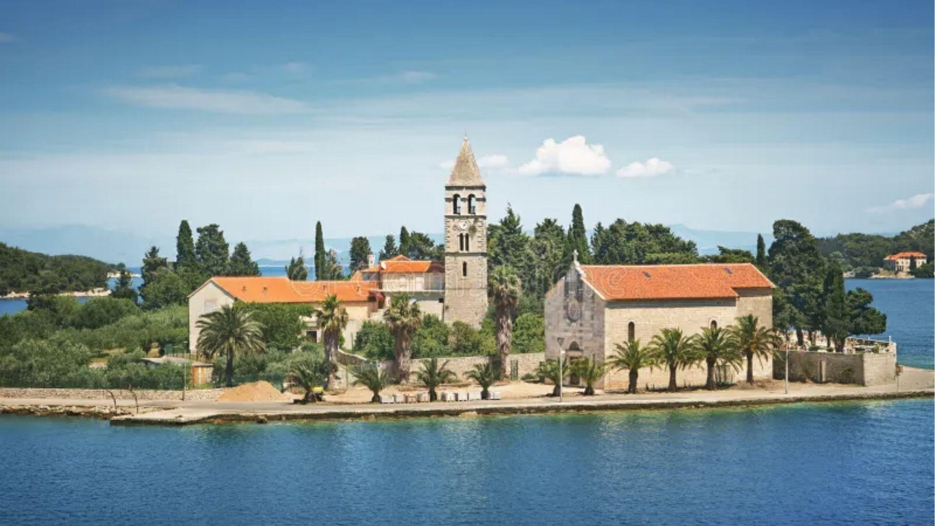 Prirovo Peninsula Dock Location