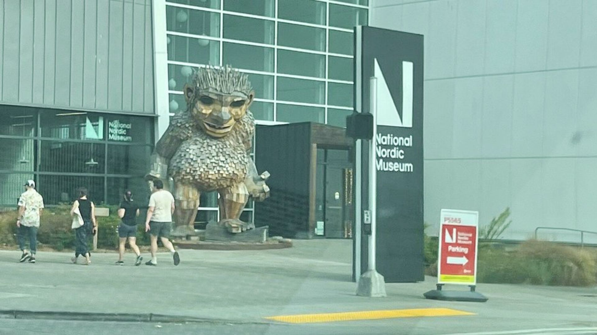The Street Photo of Frankie Feetsplinters Location