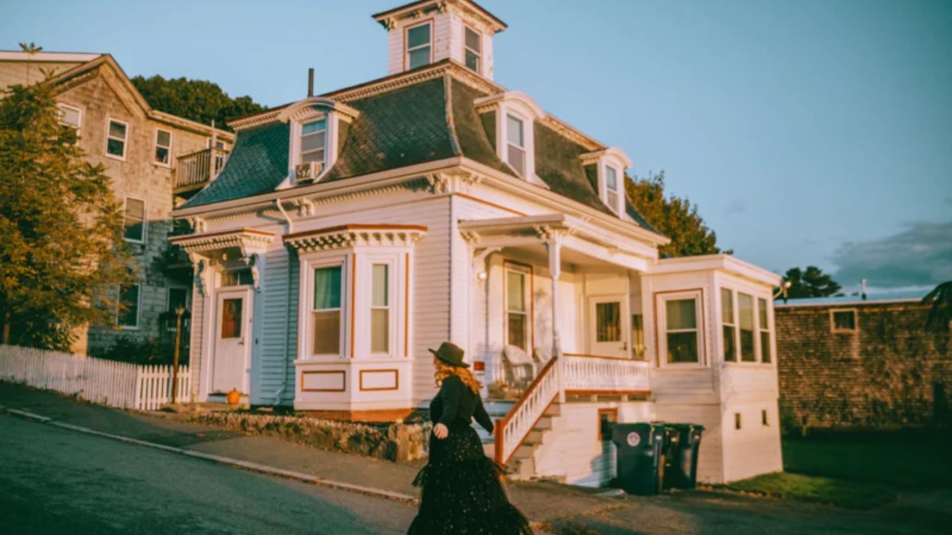 1. Max and Dani's House at 4 Ocean Avenue