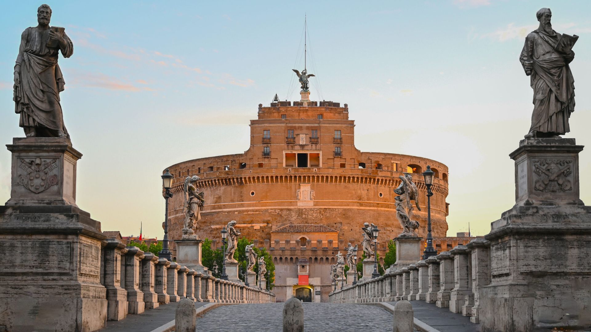 A PHOTO OF CASTEL SANT’ANGELO
