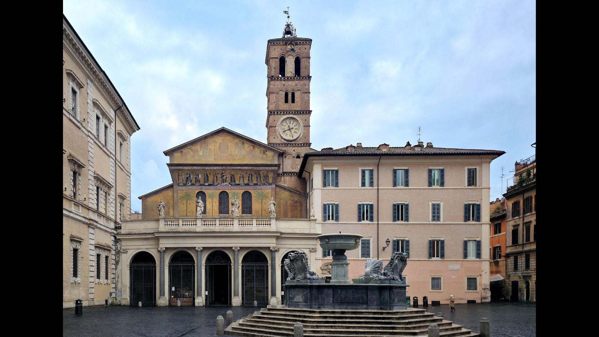 A PHOTO OF SANTA MARIA
