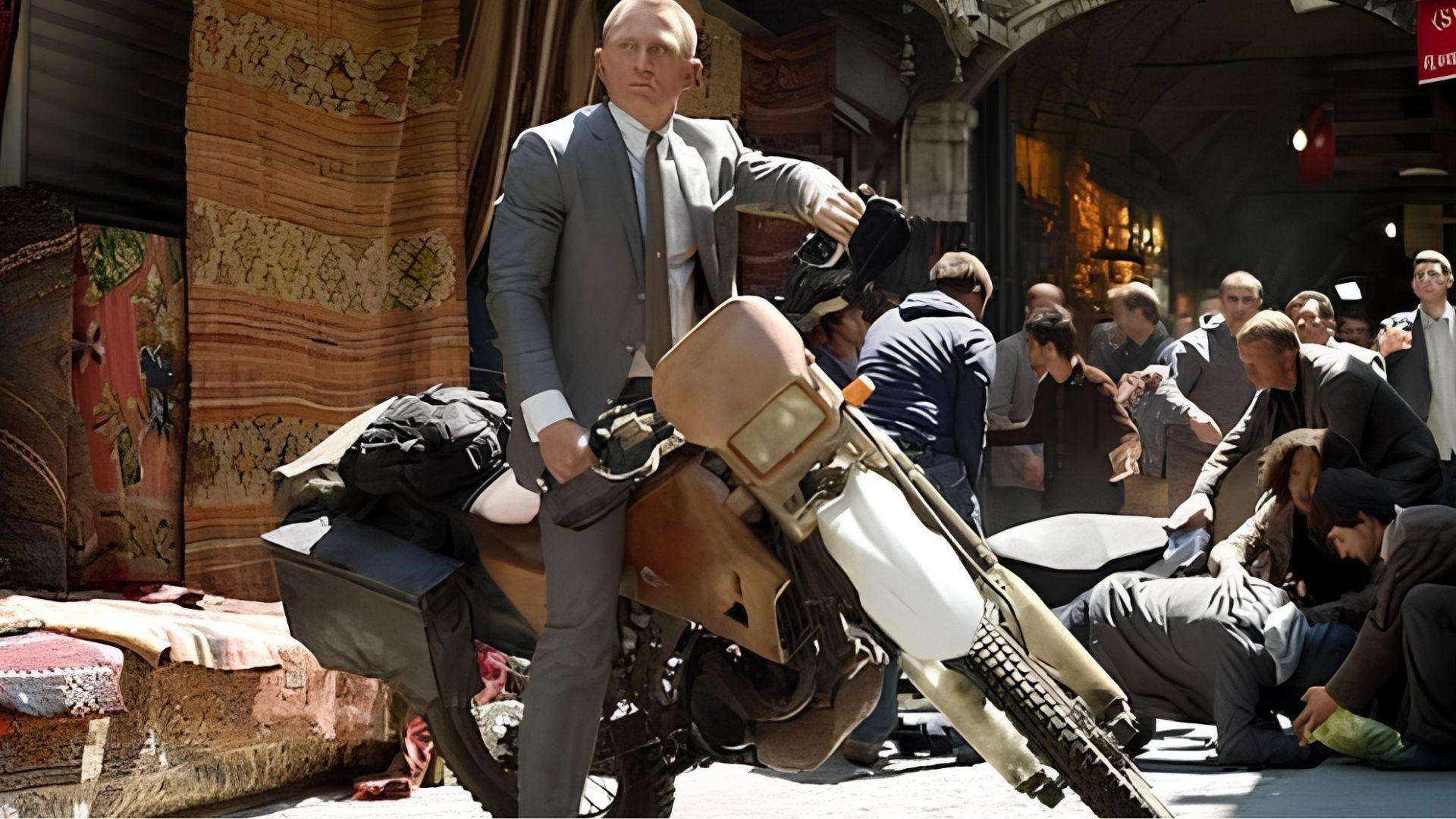 James Bond on motorcycle in Istanbul Grand Bazaar chase, Skyfall