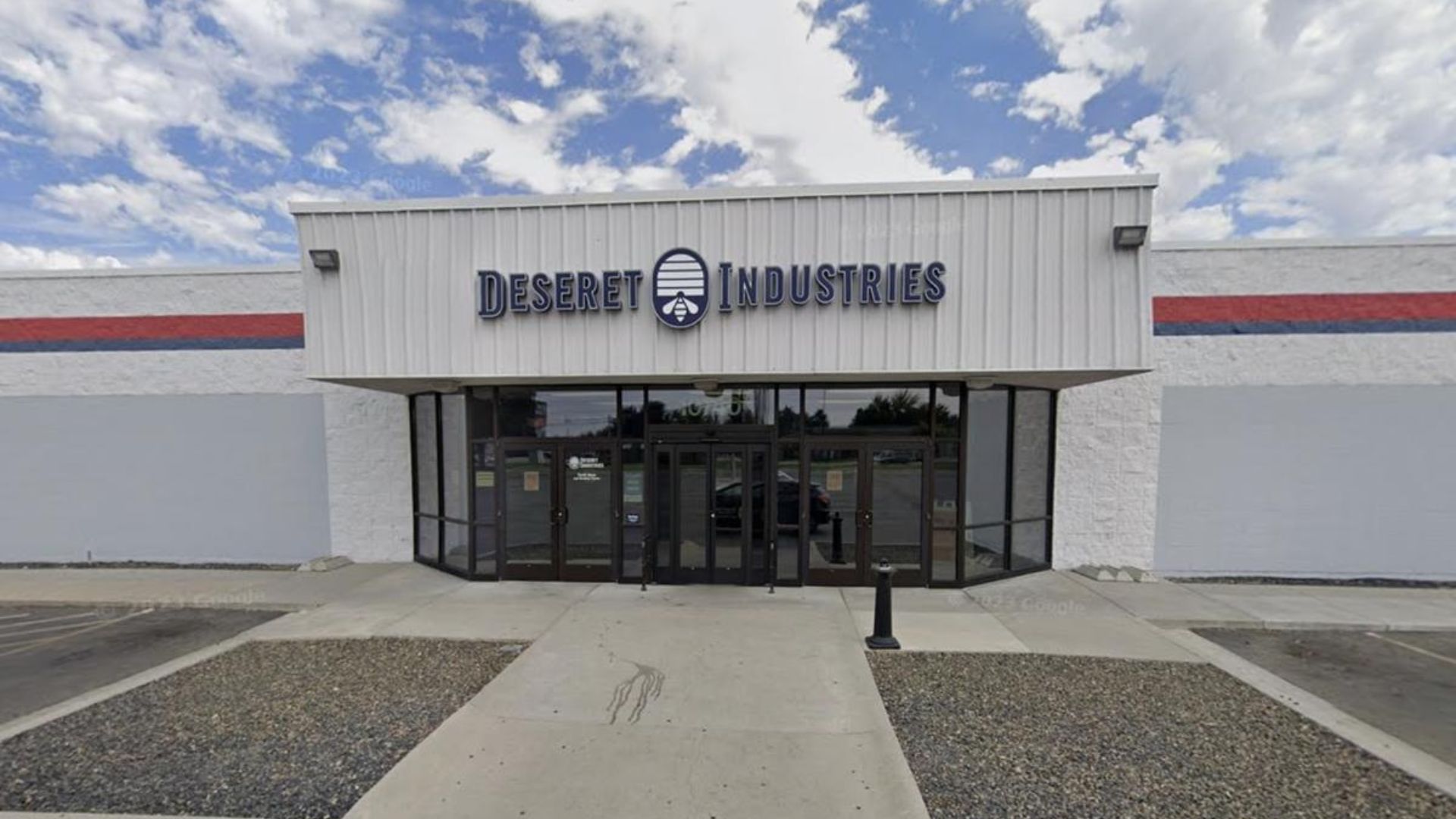 An exterior view of Deseret Industries Thrift Shop, linked to the filming locations of Napoleon Dynamite.