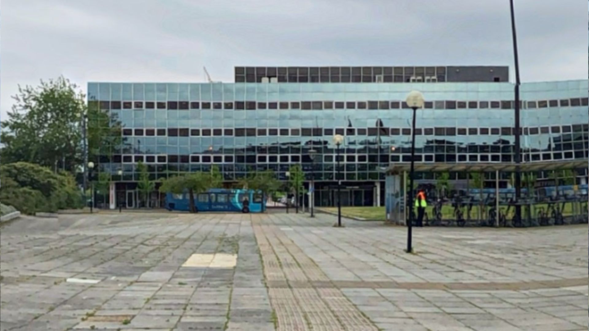 Milton Keynes Central Railway Station glass facade and open plaza, Superman IV location