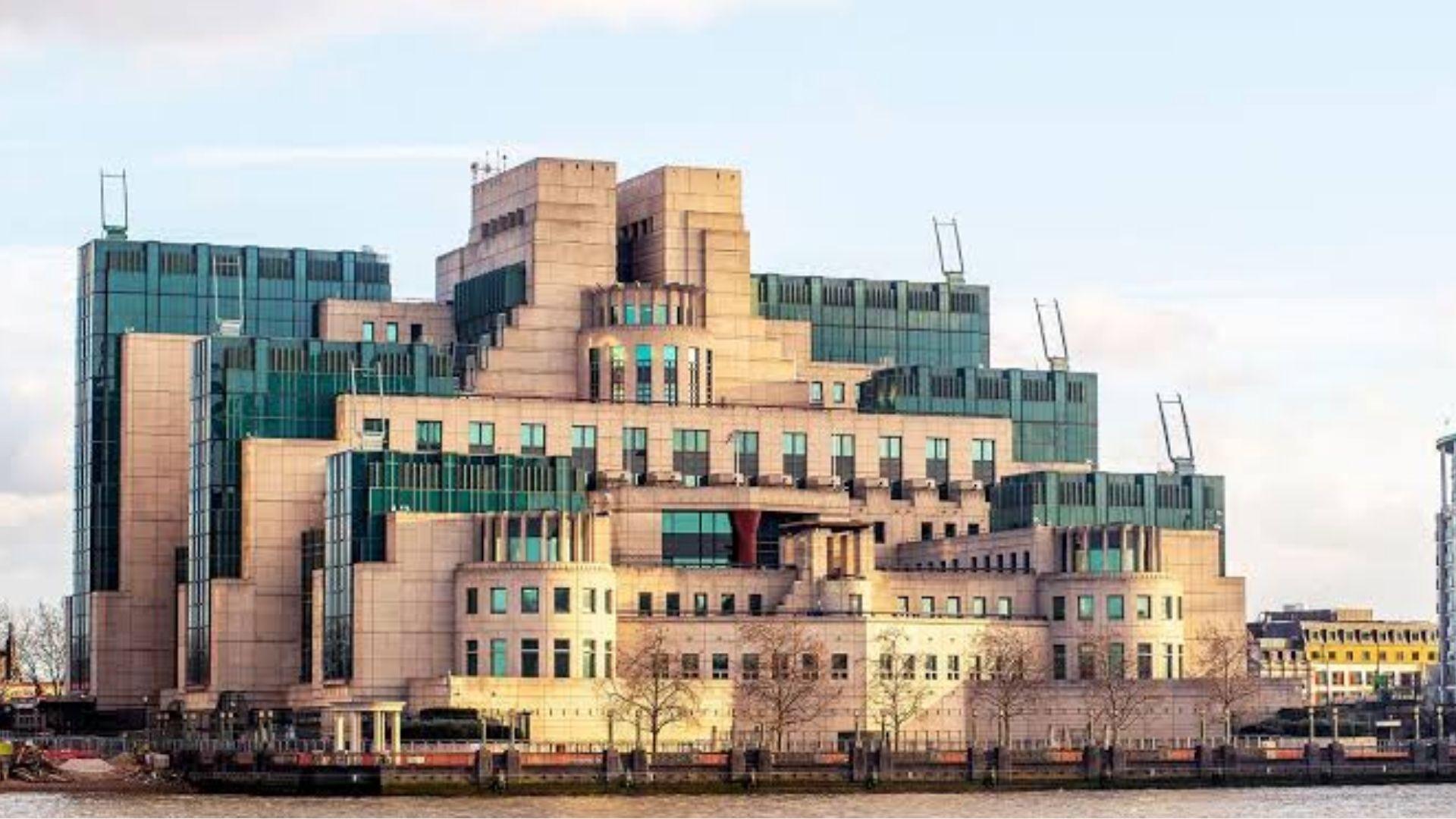 SIS Building at Vauxhall Cross, London, MI6 HQ in Skyfall